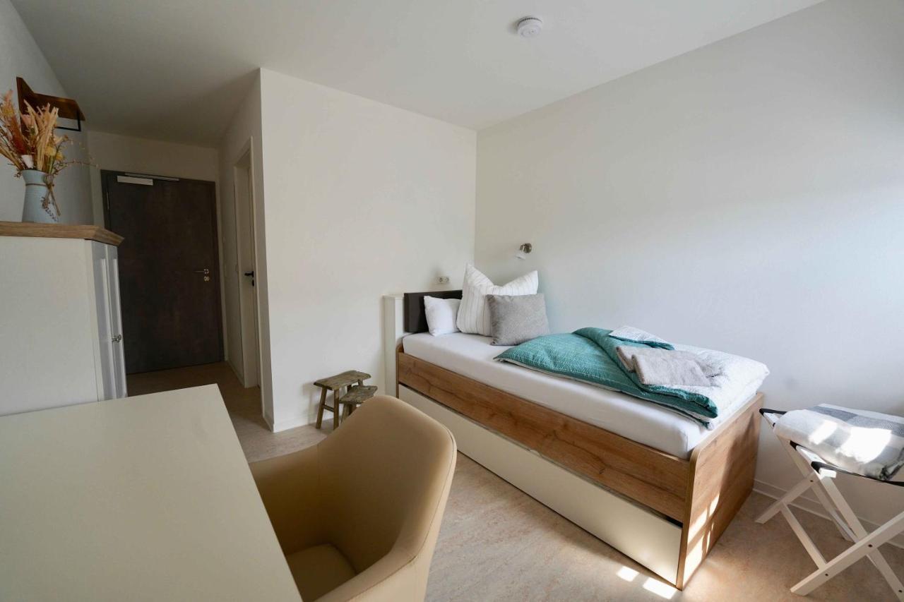 Familien- Und Apartmenthotel Lerchenberghof Walddorf  外观 照片