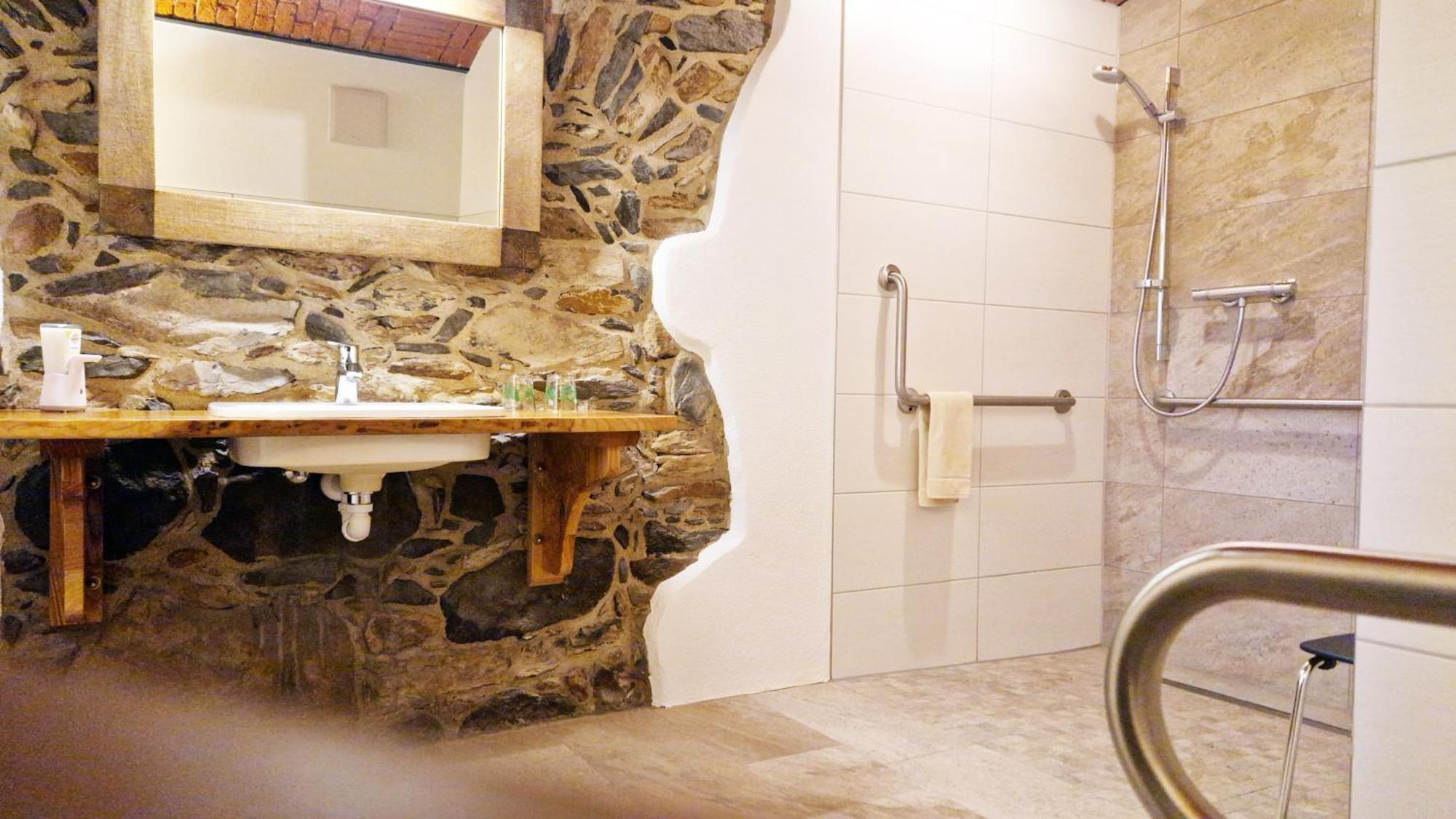 Familien- Und Apartmenthotel Lerchenberghof Walddorf  外观 照片